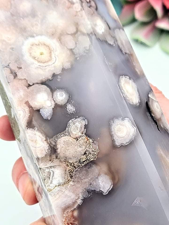 Druzy Flower Agate Tower